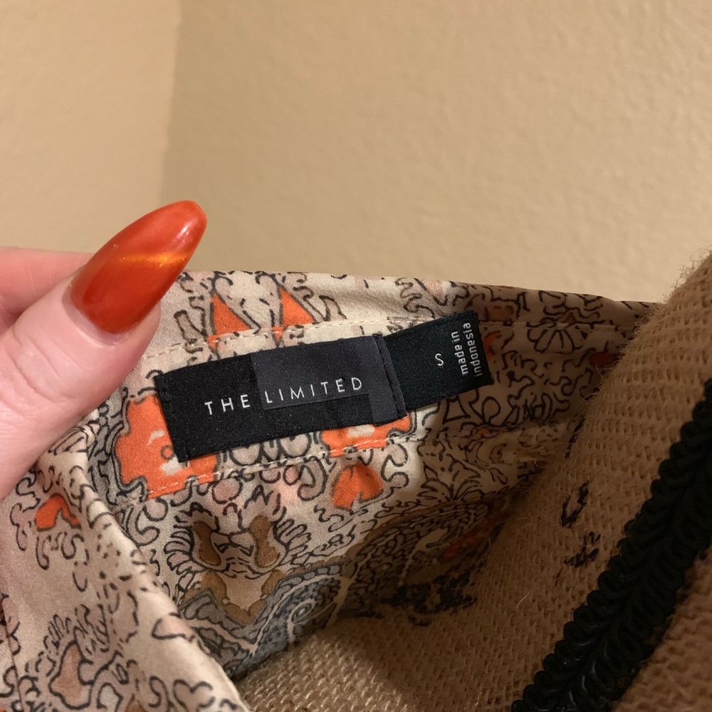 🚫SOLD🚫The limited blouse ♥️